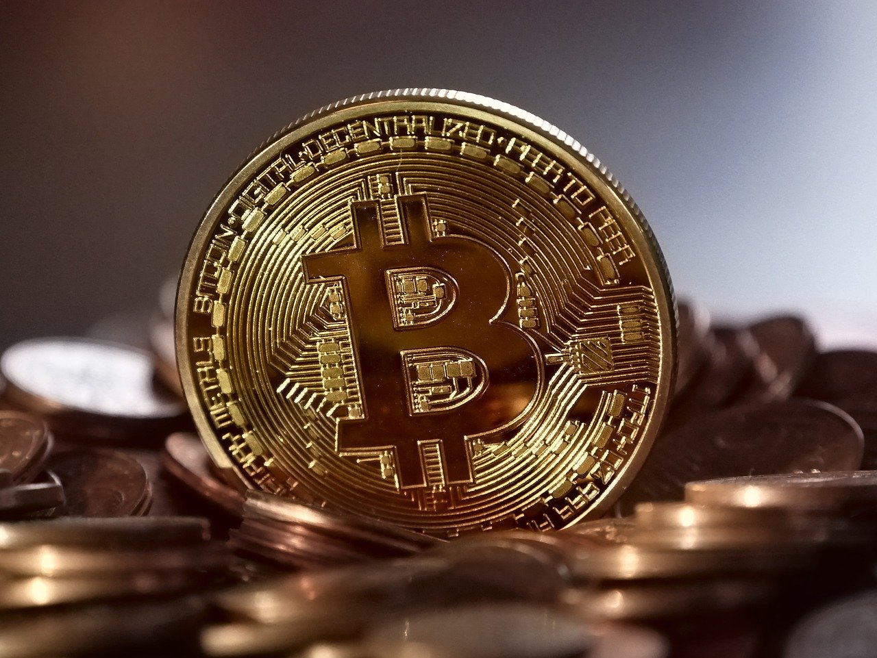 The Advantages of Investing in Bitcoin